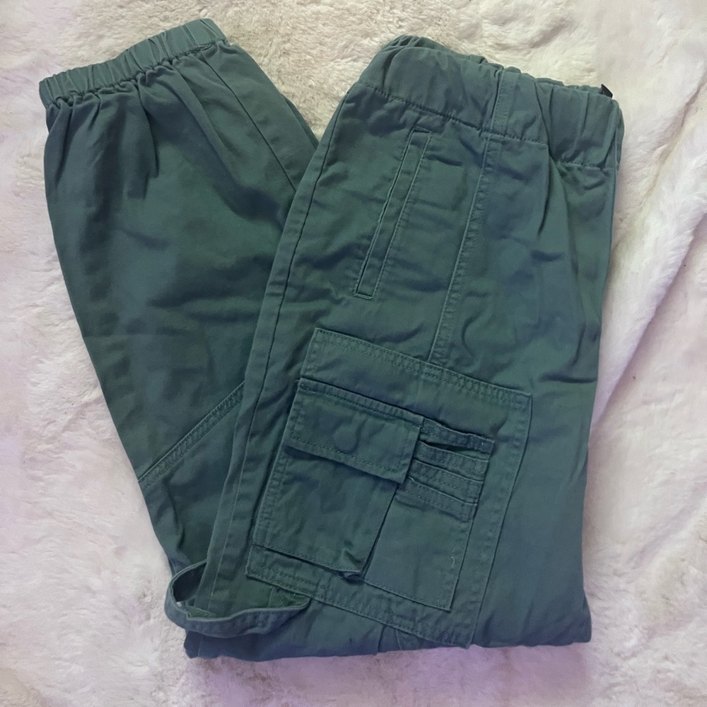 forever 21 cargo green pants!!